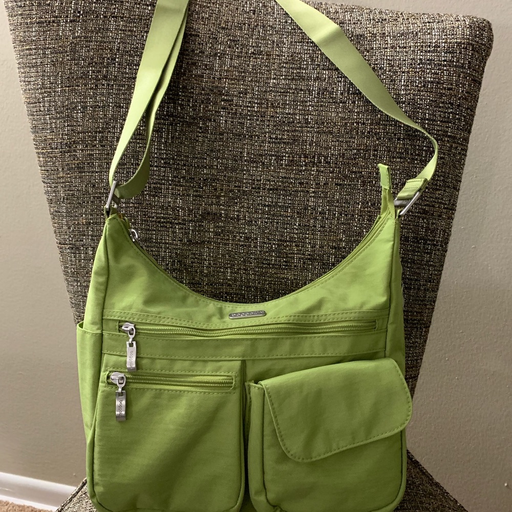 🐾Baggallini crossbody/shoulder bag